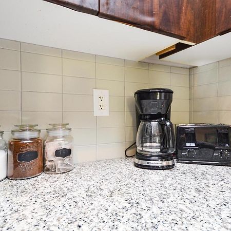 Downtown Toronto Condo Mins From Scotiabank Arena, Tiff, Cn Tower, Union, Mtcc Екстер'єр фото