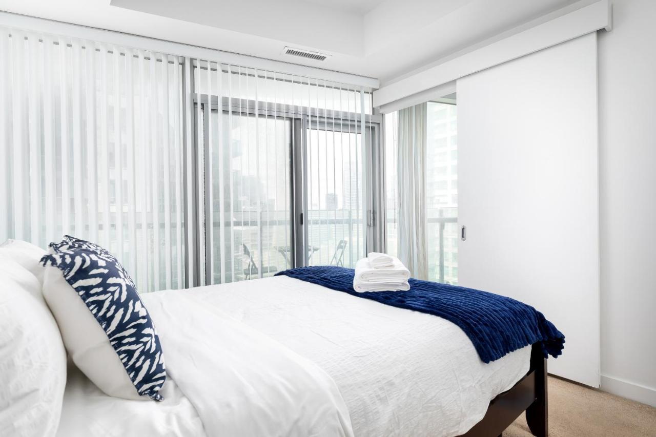 Downtown Toronto Condo Mins From Scotiabank Arena, Tiff, Cn Tower, Union, Mtcc Екстер'єр фото
