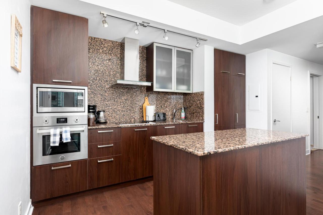 Downtown Toronto Condo Mins From Scotiabank Arena, Tiff, Cn Tower, Union, Mtcc Екстер'єр фото