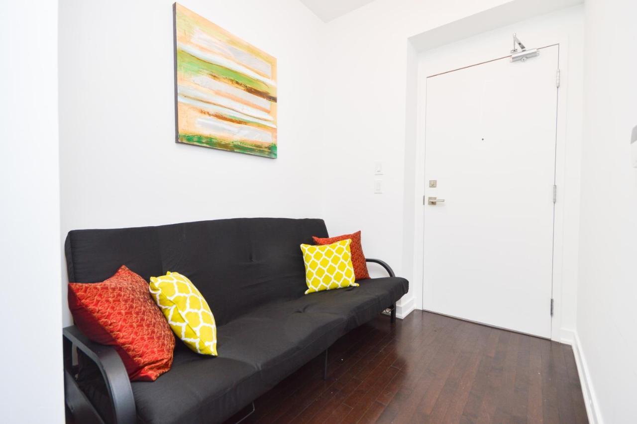 Downtown Toronto Condo Mins From Scotiabank Arena, Tiff, Cn Tower, Union, Mtcc Екстер'єр фото