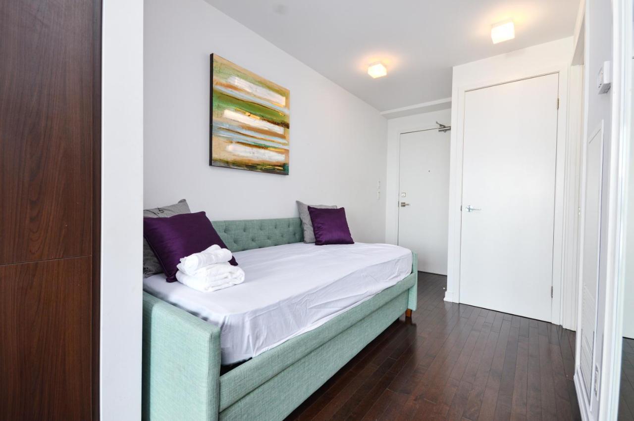 Downtown Toronto Condo Mins From Scotiabank Arena, Tiff, Cn Tower, Union, Mtcc Екстер'єр фото