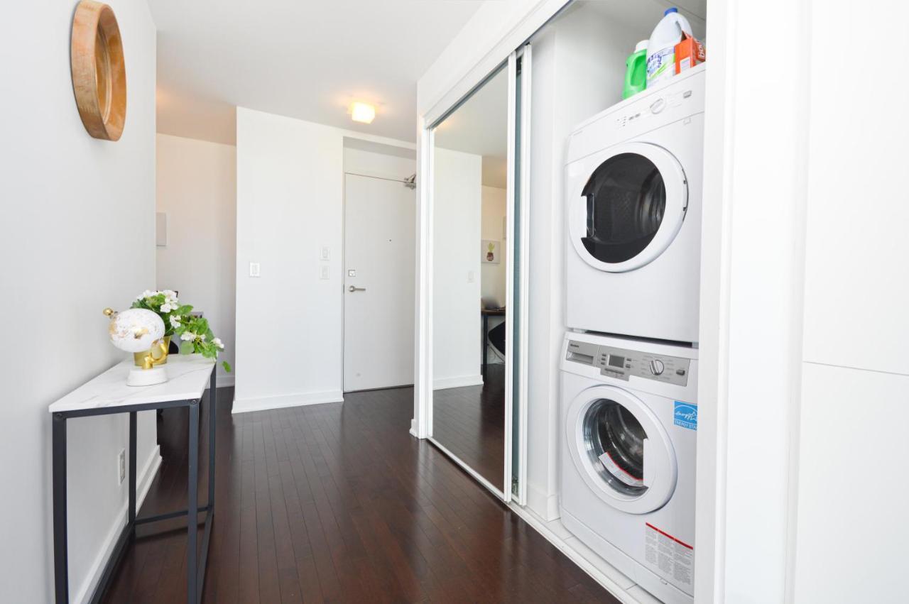 Downtown Toronto Condo Mins From Scotiabank Arena, Tiff, Cn Tower, Union, Mtcc Екстер'єр фото