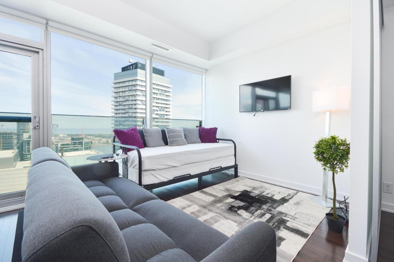 Downtown Toronto Condo Mins From Scotiabank Arena, Tiff, Cn Tower, Union, Mtcc Екстер'єр фото