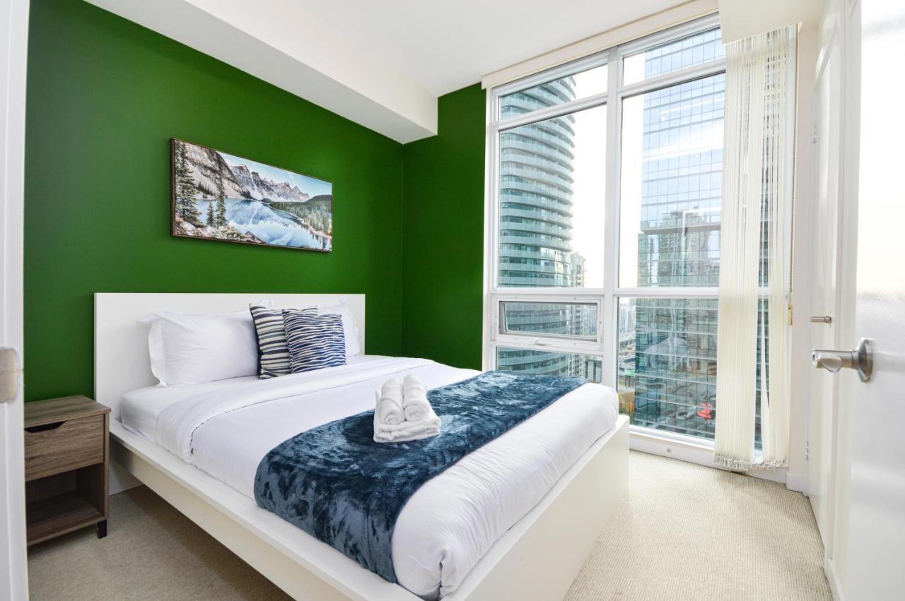 Downtown Toronto Condo Mins From Scotiabank Arena, Tiff, Cn Tower, Union, Mtcc Екстер'єр фото