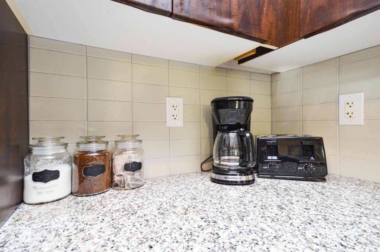 Downtown Toronto Condo Mins From Scotiabank Arena, Tiff, Cn Tower, Union, Mtcc Екстер'єр фото